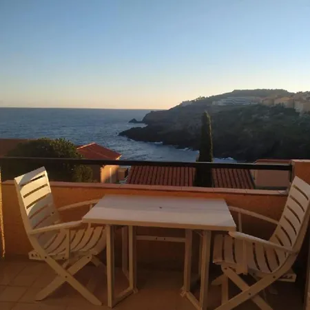 Avec Vue Sur La Mer *
